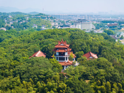 夏季白天航拍常州溧阳城市风光