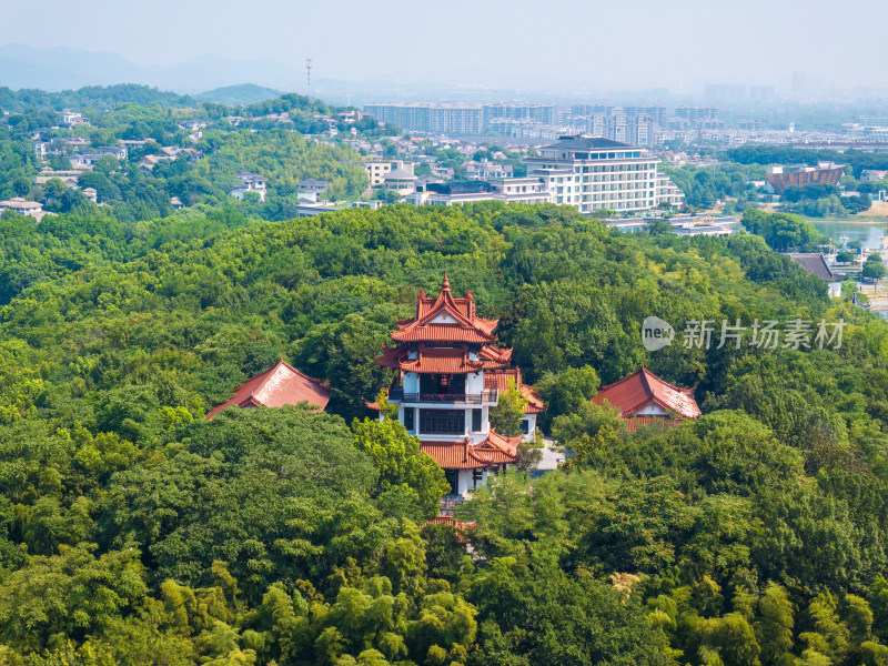 夏季白天航拍常州溧阳城市风光