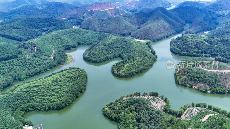 大自然青山绿水自然风光航拍图