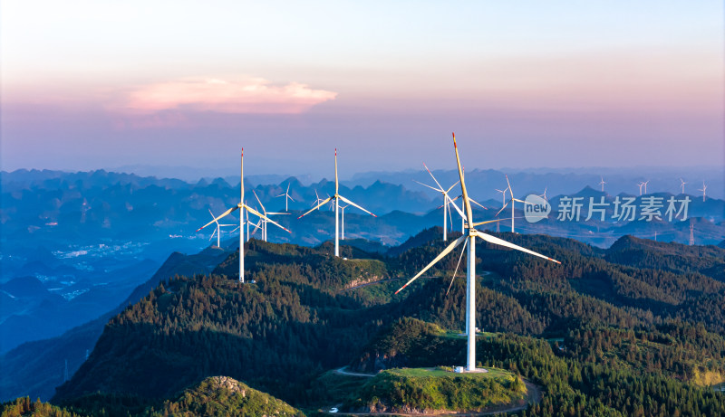 绿色能源风能发电喀斯特地貌