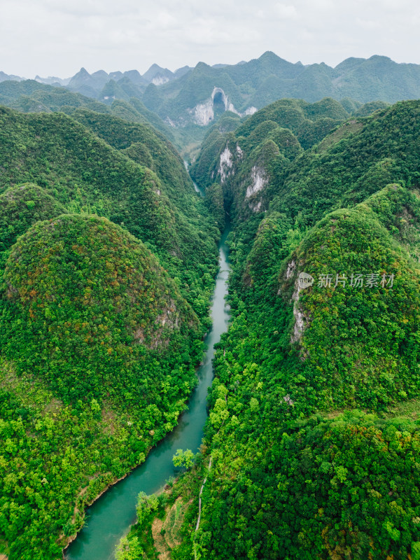 安顺格凸河