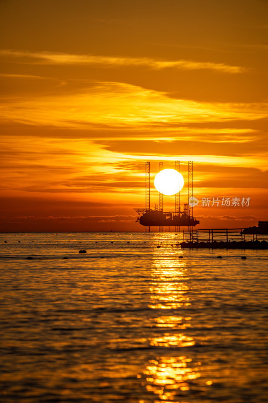 山东烟台蓬莱阁八仙过海景区海上日出景观