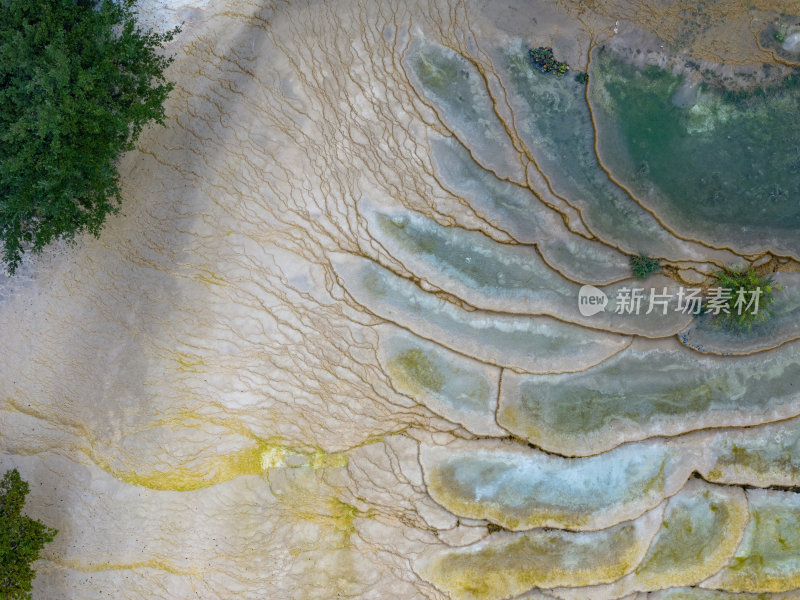 云南香格里拉虎跳峡白水台盐湖瑶池高空航拍