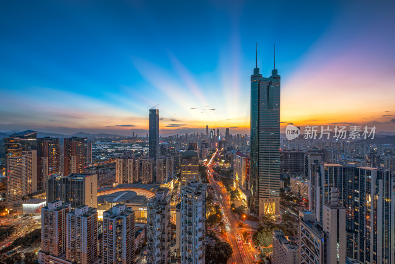 深圳罗湖地王大厦日落间隙光夜景日落霞光