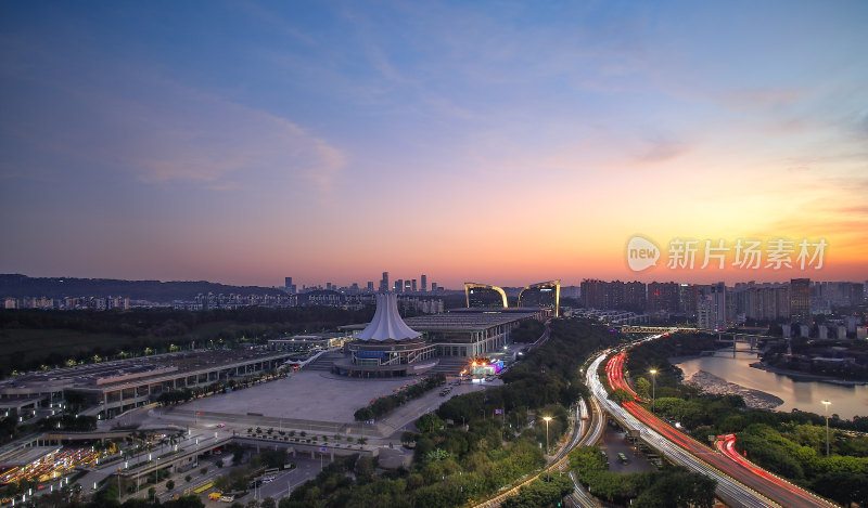 广西南宁国际会展中心城市风光建筑夜景