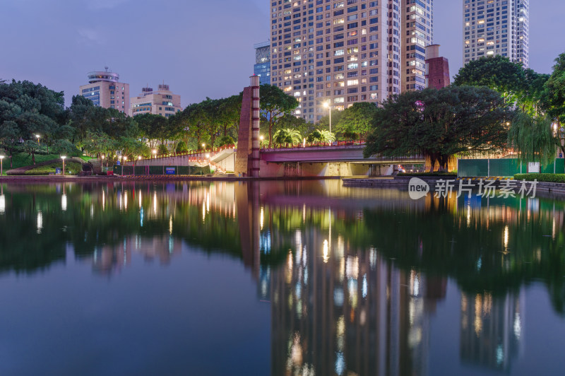 佛山千灯湖公园城市摩天大楼建筑夜景灯光