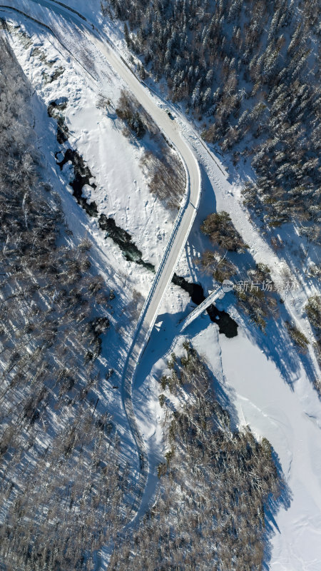 新疆北疆阿勒泰喀纳斯冬季雪景童话世界航拍