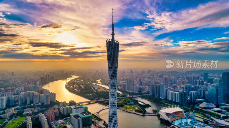 广州城市风光下的地标广州塔全景