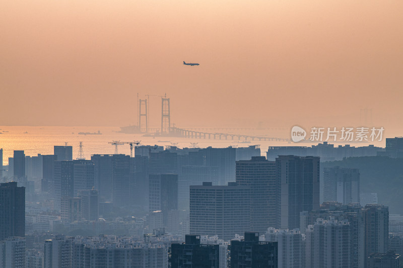 深圳宝安城市高楼与跨海大桥深中通道风景