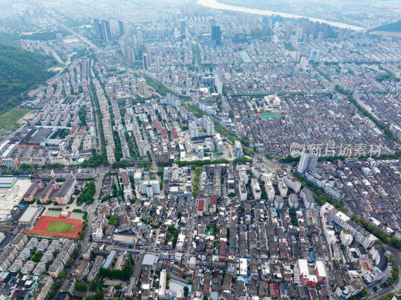 航拍浙江省台州市临海市东湖景区紫阳古街