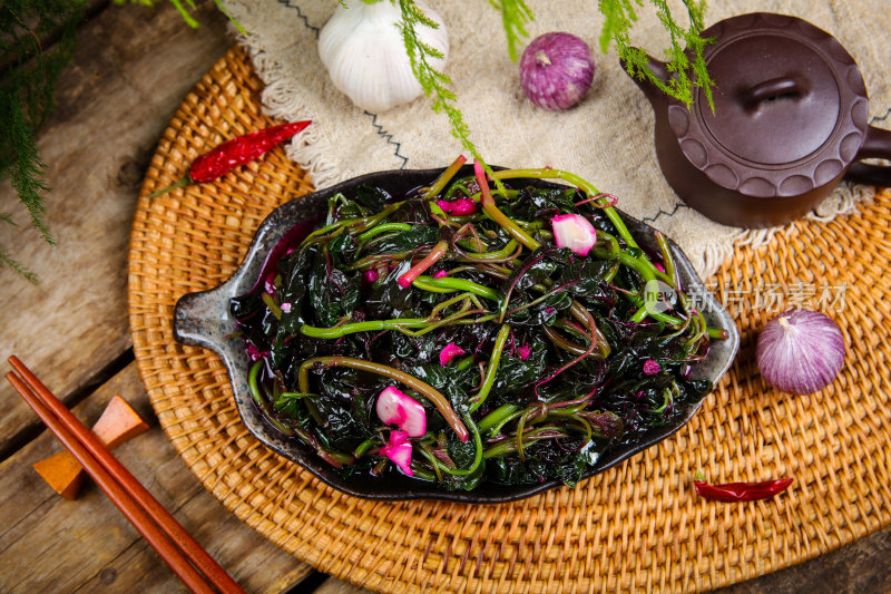 营养美味炒苋菜