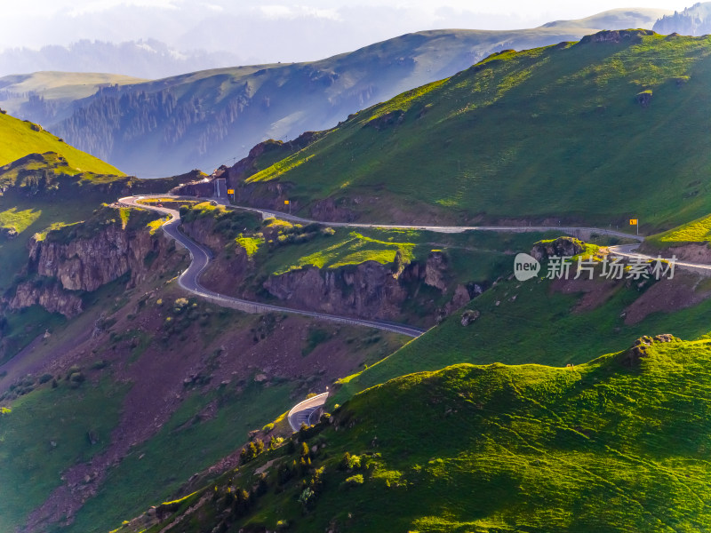 中国新疆天山山脉独库公路