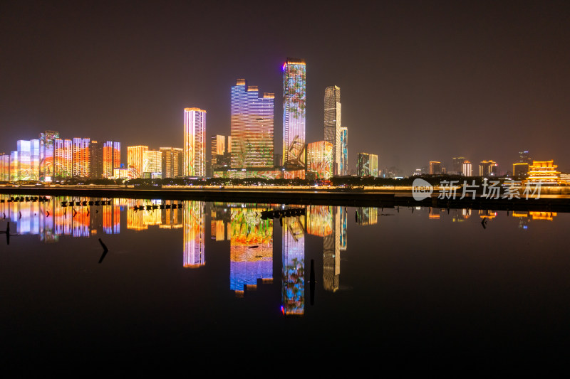 长沙市湘江夜景地标建筑灯光秀