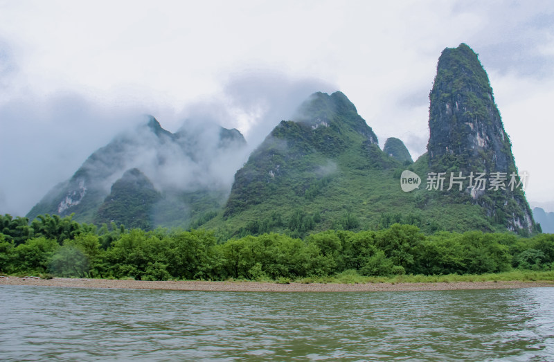 桂林阳朔漓江山水风光