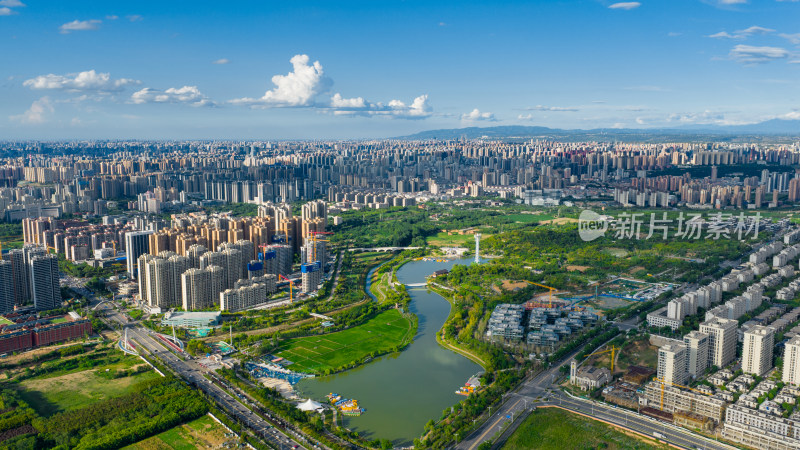 航拍蓝天下的城市公园湖面西安长安公园延时