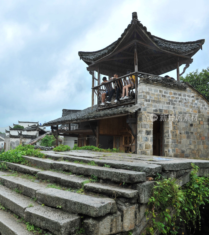 古色古香的传统古建筑屋檐 安徽查济古村