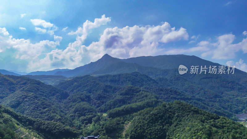 祖国巍峨大山山川森林航拍图