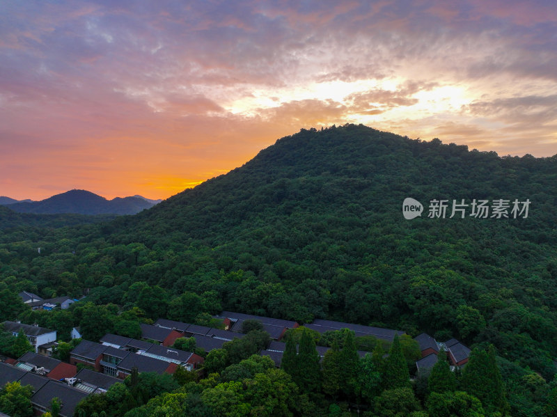 日落下的杭州西湖晚霞航拍