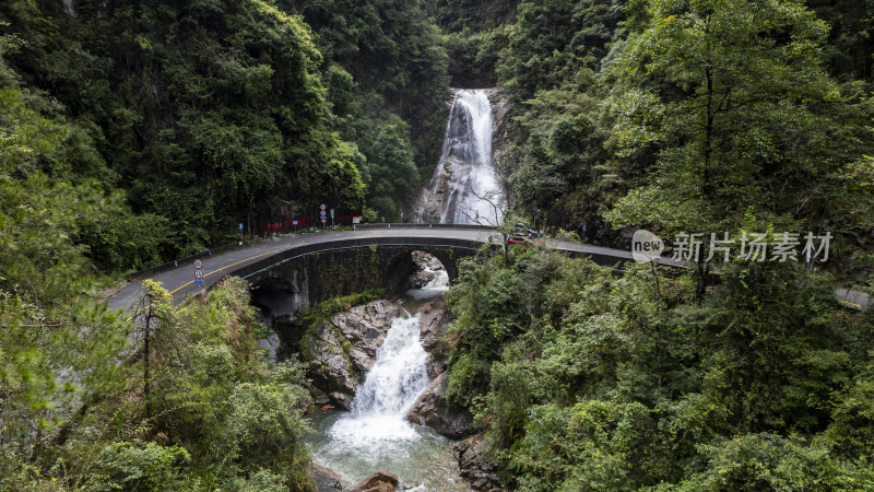 清远阳山秤架龙潭角瀑布