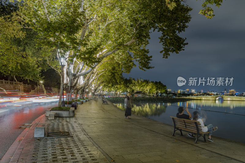 杭州西湖断桥景点夜景