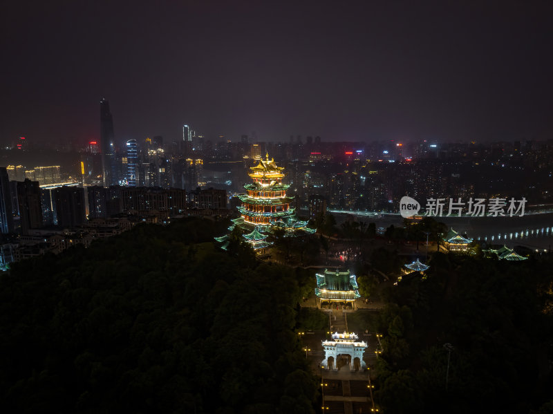 重庆网红寺庙鸿恩寺夜景古塔高空航拍