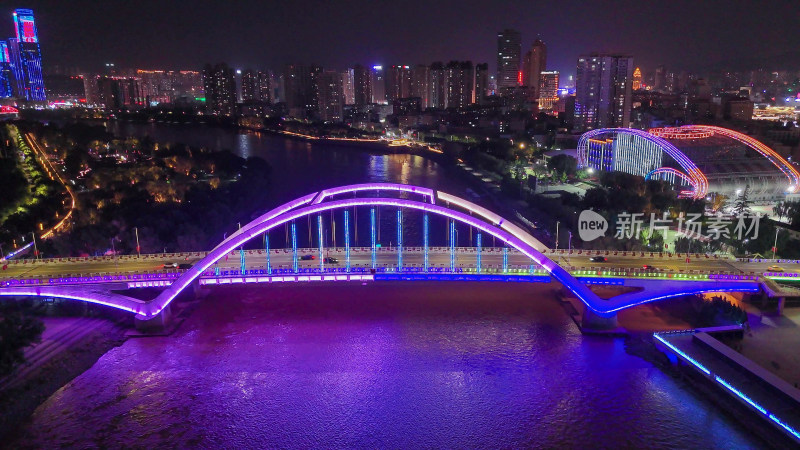 甘肃兰州金雁黄河大桥夜景航拍