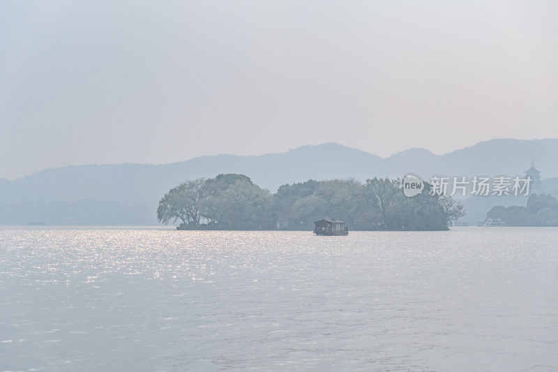 杭州西湖湖泊水面船只