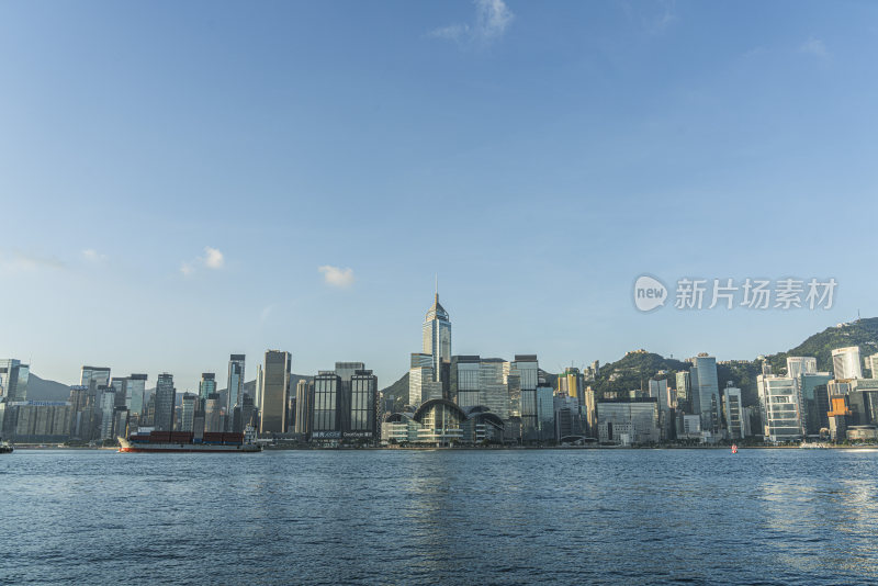 香港维多利亚港城市天际线的壮观景象