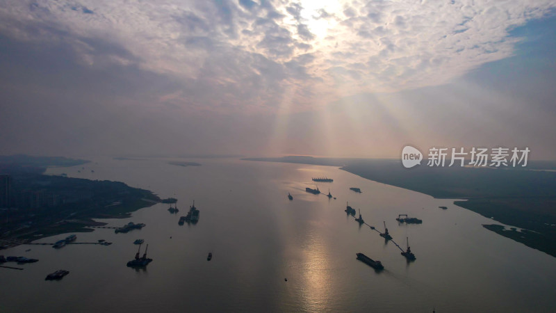 湖南岳阳洞庭湖风光洞庭湖大桥航拍图