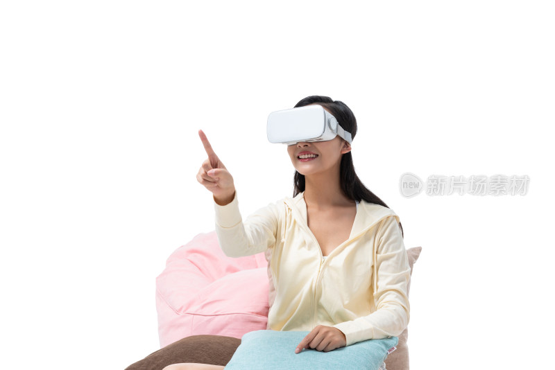 年轻情侣女子在家看VR电影