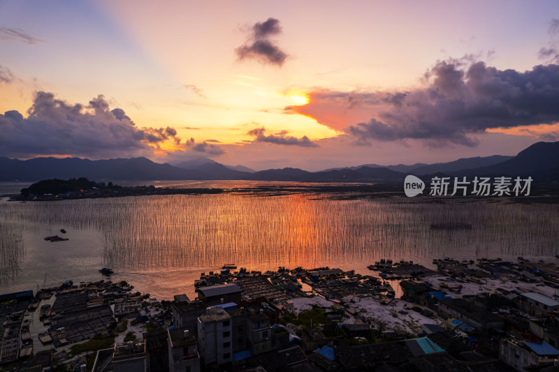 海上日落晚霞的福建霞浦沿海滩涂自然风光