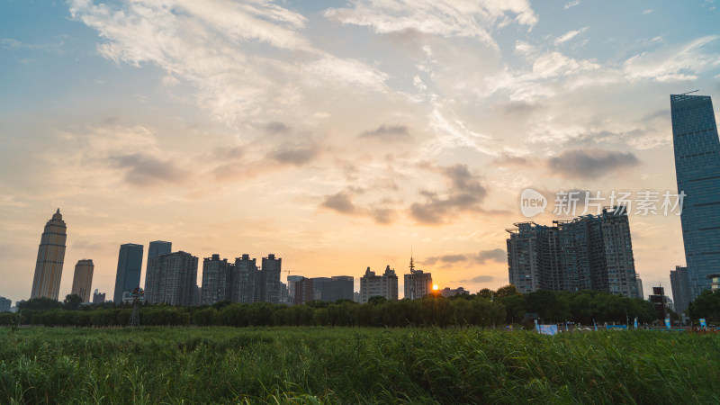 武汉汉口江滩夕阳美景