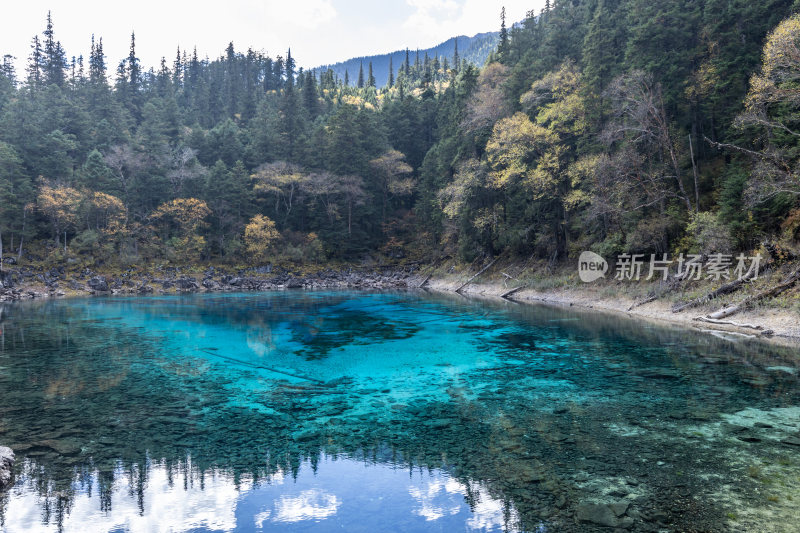 九寨沟五彩池