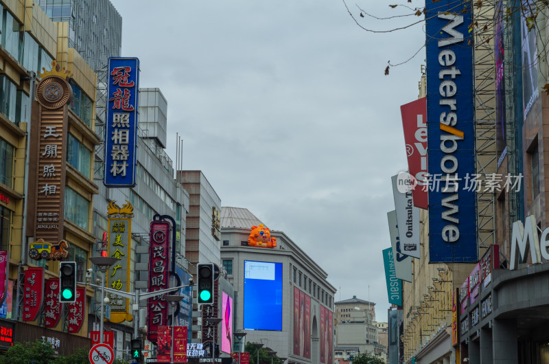 中国上海南京路步行街街景