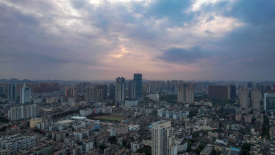 广东中山城市大景夕阳晚霞航拍图