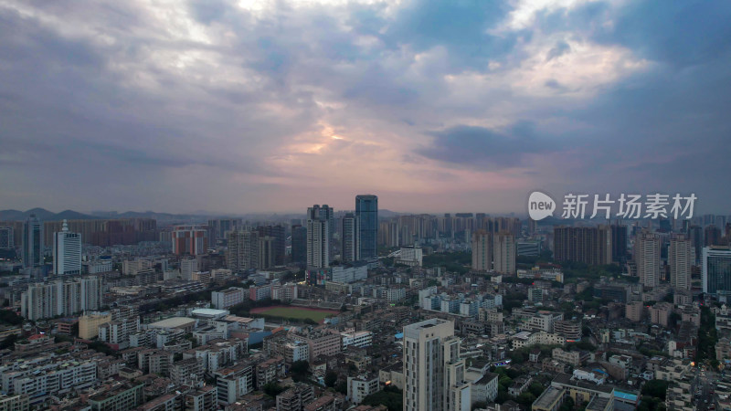 广东中山城市大景夕阳晚霞航拍图