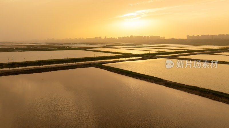 山西运盐池黄昏日落航拍，自然风景湖水