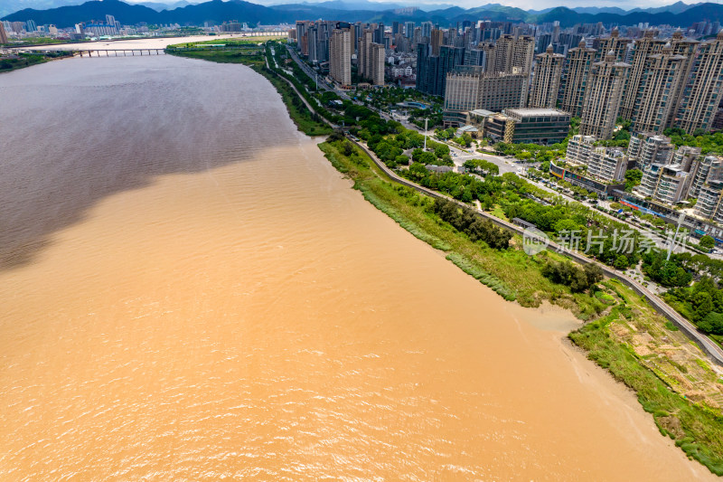 浙江温州瓯江江心屿蓝天白云航拍摄影图