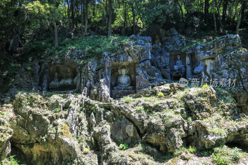 杭州灵隐寺飞来峰景区石刻造像