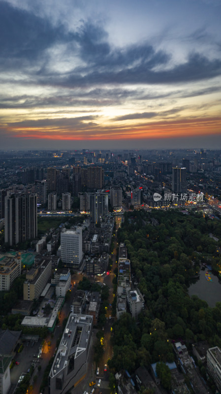 航拍成都市区日落夜景都市风光