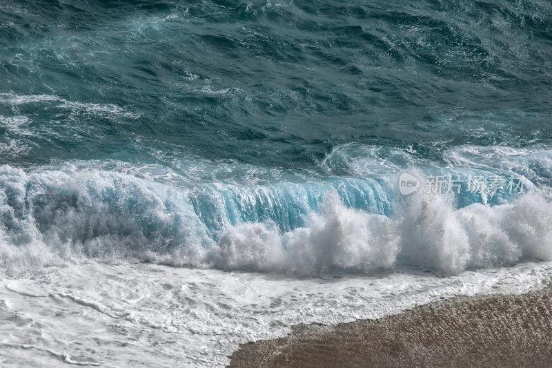 大海浪花巨浪浪潮汹涌海浪波涛汹涌