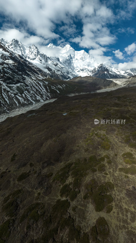 西藏日喀则珠峰东坡嘎玛沟喜马拉雅山脉航拍