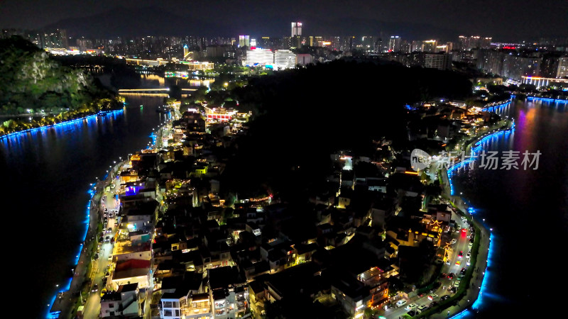 广东肇庆七星岩岩前村夜景航拍图