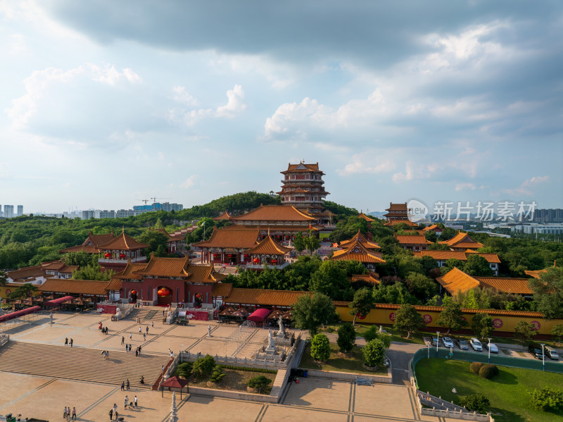 夏季白天航拍江苏徐州宝莲寺全景