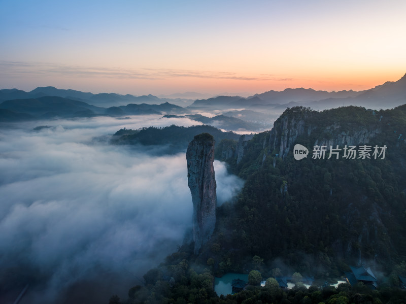 丽水缙云仙都风景区鼎湖峰日出航拍