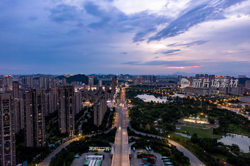 江西宜宾城市夜幕降临航拍图