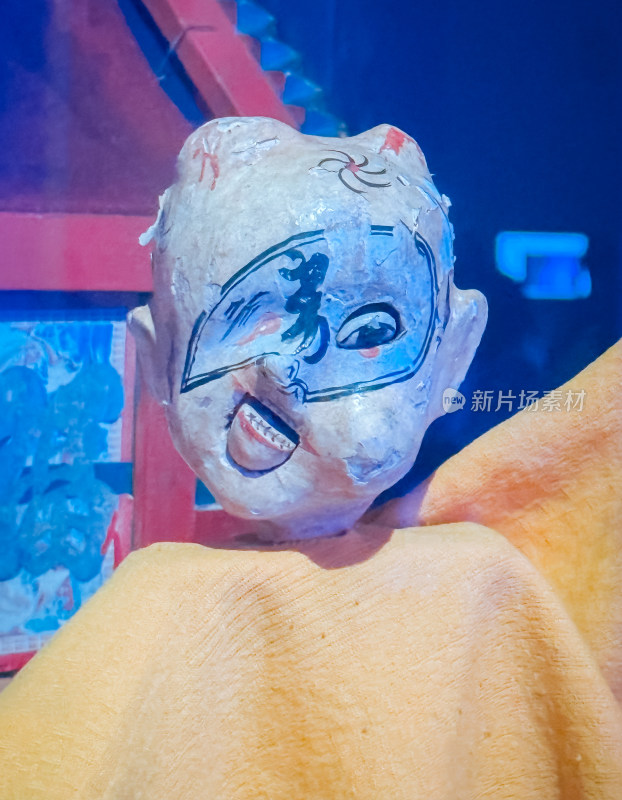 成都博物馆恐怖奇怪惊异玩偶制作