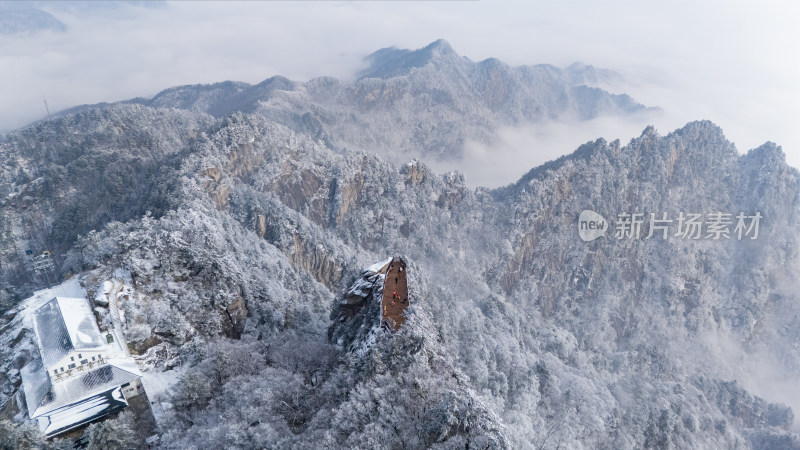 太行山余脉白云山冬季雪景冰挂雾凇实拍