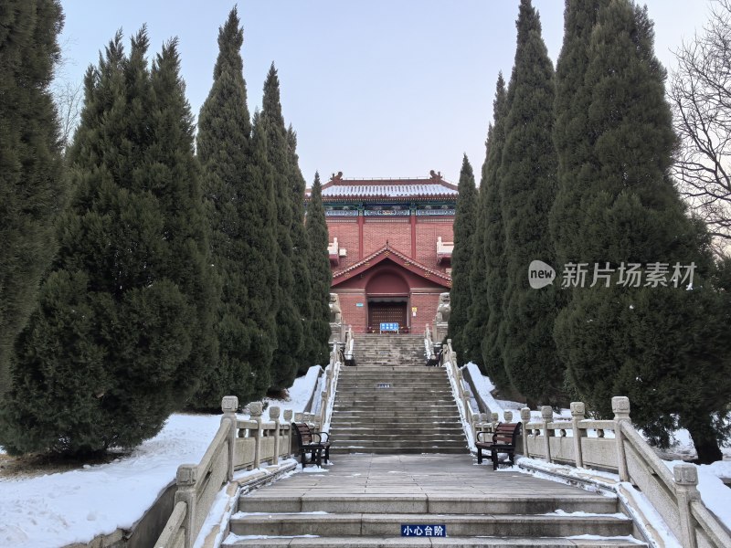 威海市文登区召文台公园冬季雪后景观