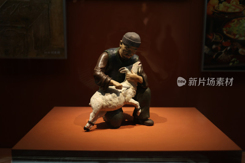 中国刀剪剑博物馆雕像 刀和我们的生活